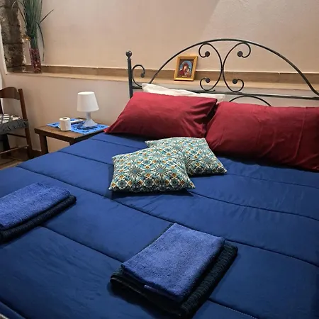 La Piazzetta * Linguaglossa